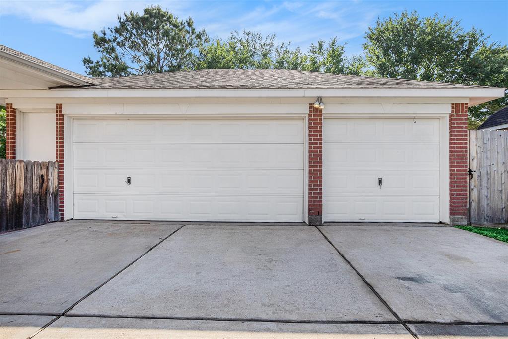 16618 S Swirling Cloud Court, Cypress, Texas image 2