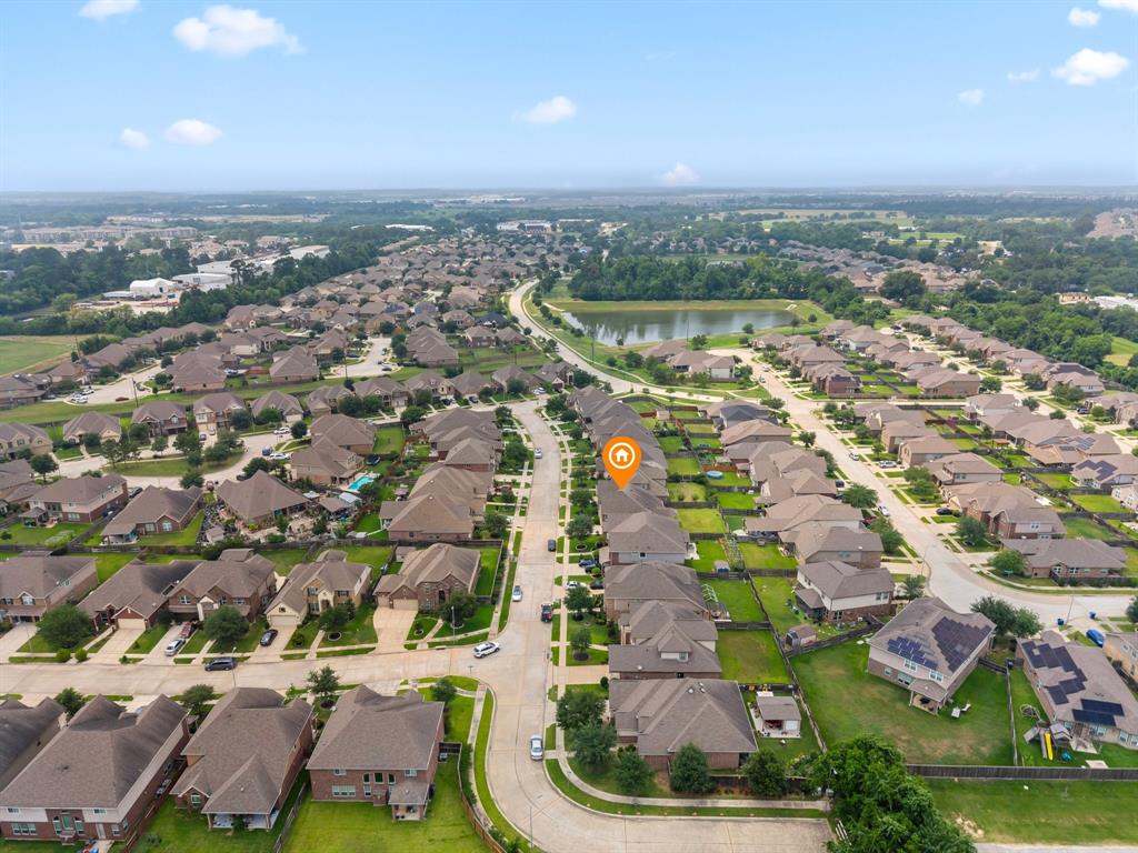 18118 Berry Garden Lane, Spring, Texas image 39