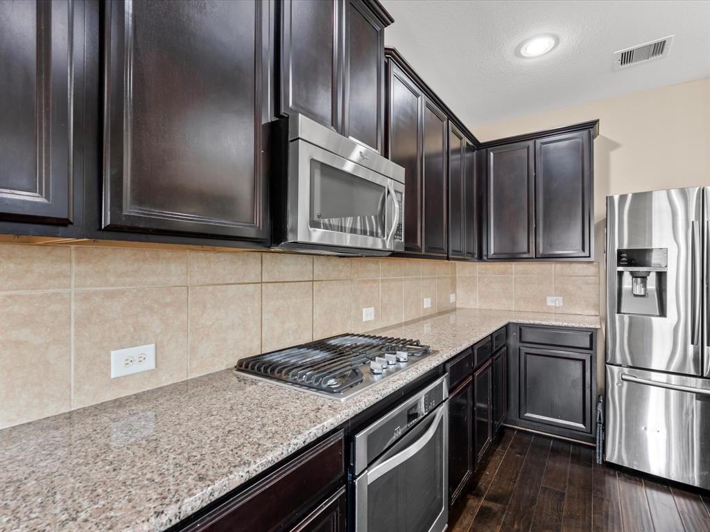 18118 Berry Garden Lane, Spring, Texas image 12