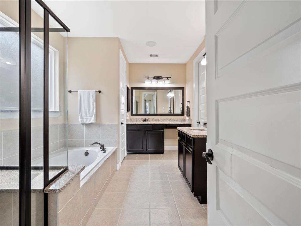 18118 Berry Garden Lane, Spring, Texas image 22
