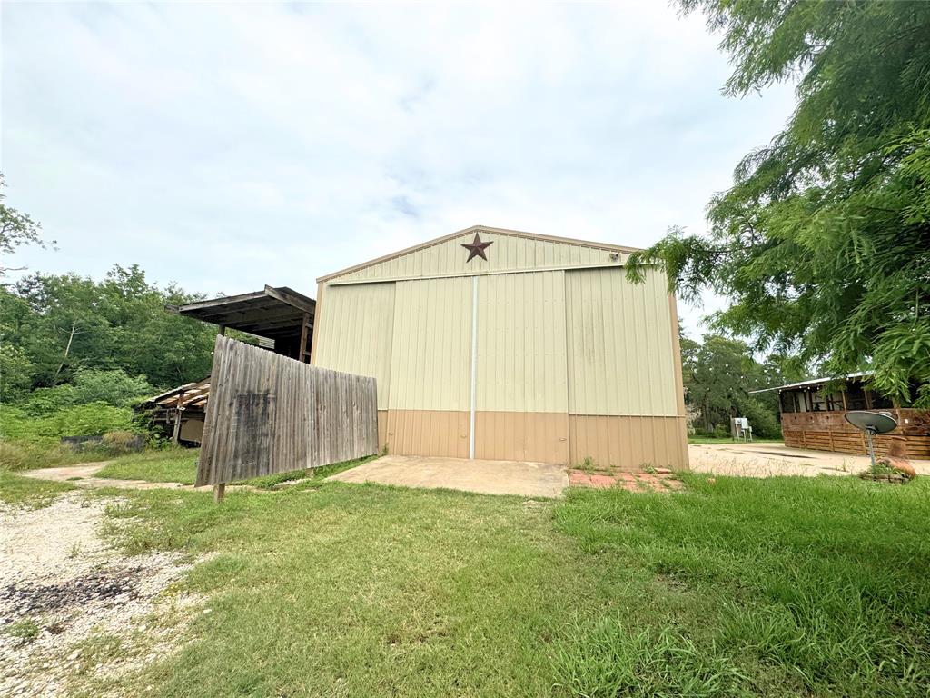 5031 County Road 819, Brazoria, Texas image 17