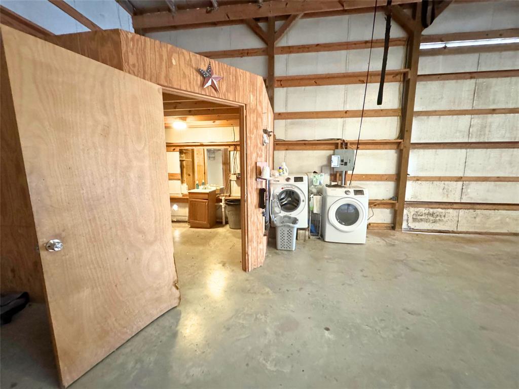 5031 County Road 819, Brazoria, Texas image 11