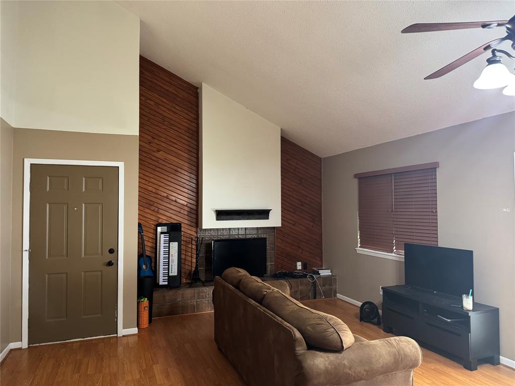 618 Hickory Street, Huntsville, Texas image 14