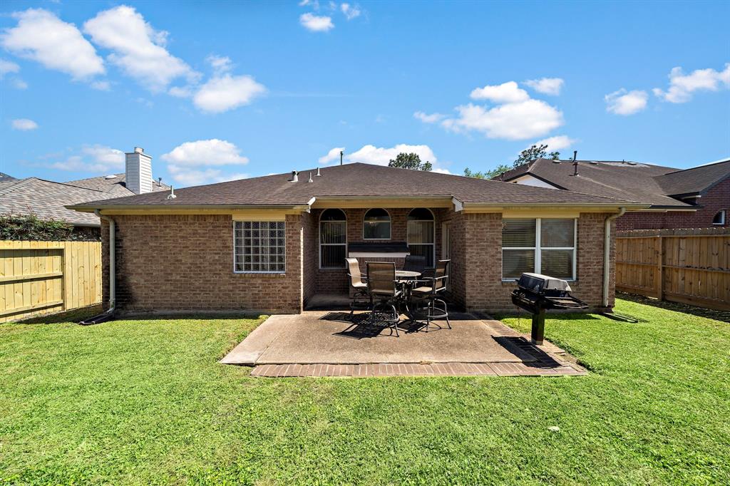 5730 Richfield Park Court, Rosharon, Texas image 21