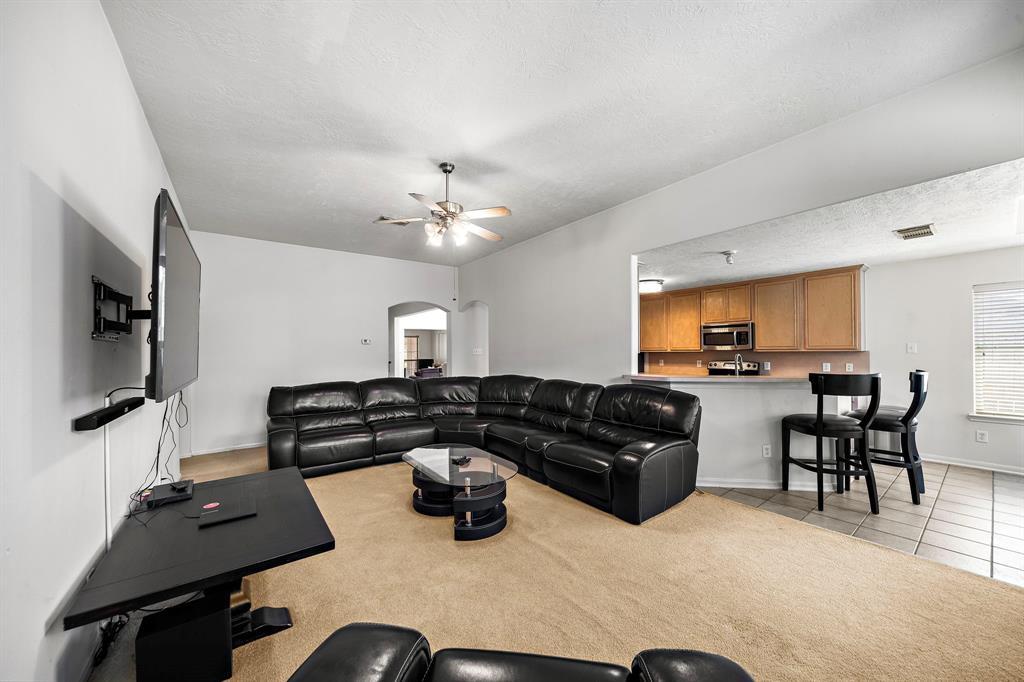 5730 Richfield Park Court, Rosharon, Texas image 10