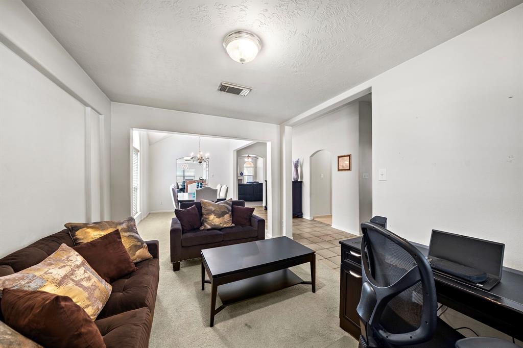 5730 Richfield Park Court, Rosharon, Texas image 4