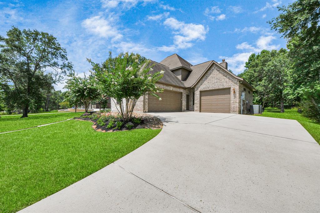 251 Lakeside Hills Drive