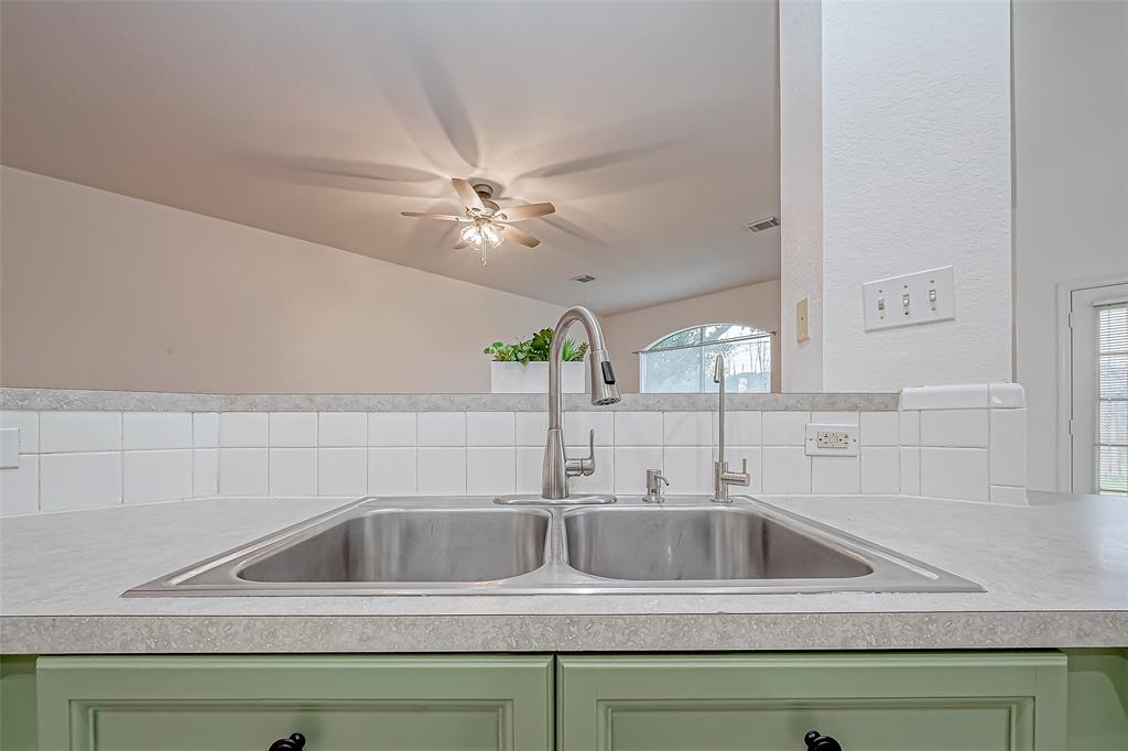 3655 Heritage Colony Drive, Missouri City, Texas image 14