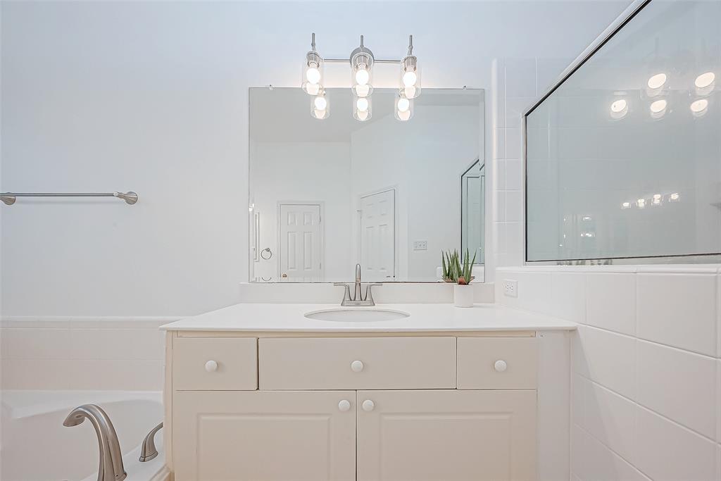3655 Heritage Colony Drive, Missouri City, Texas image 33
