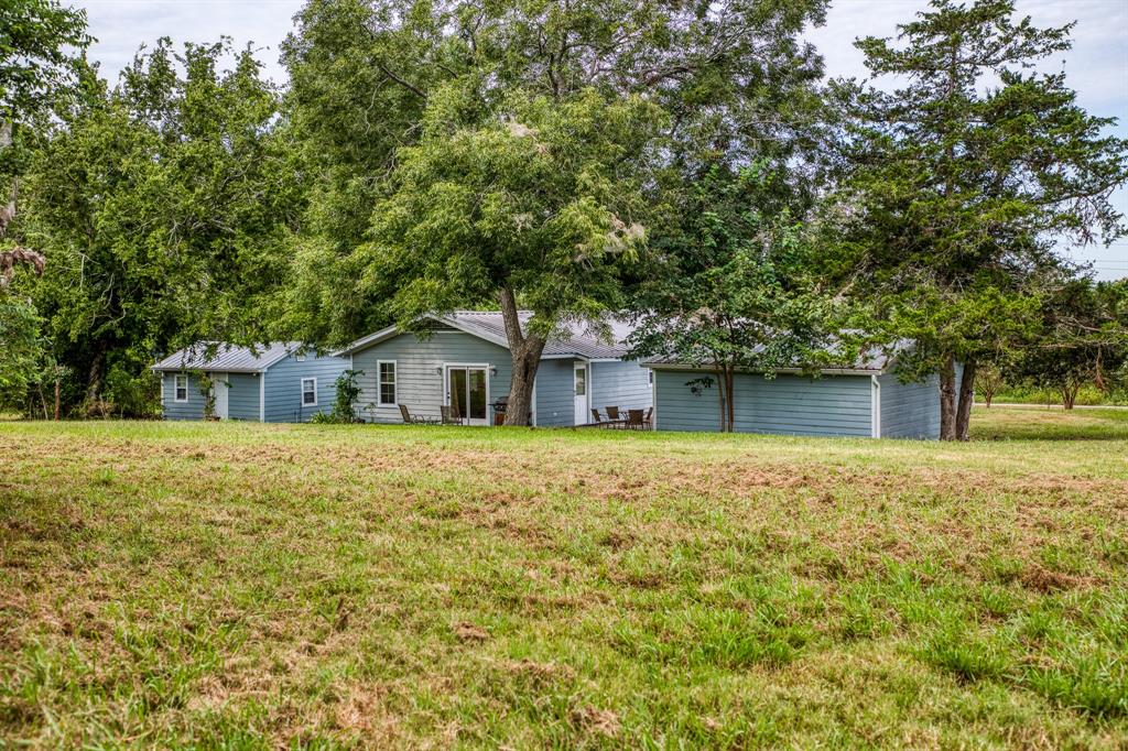 10614 Dierking Road, Brenham, Texas image 3