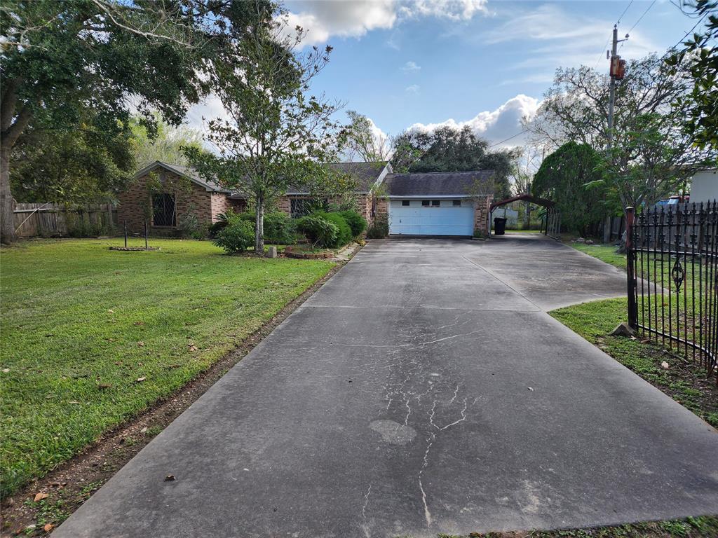 2200 Golden Ave Ave, Bay City, Texas image 3