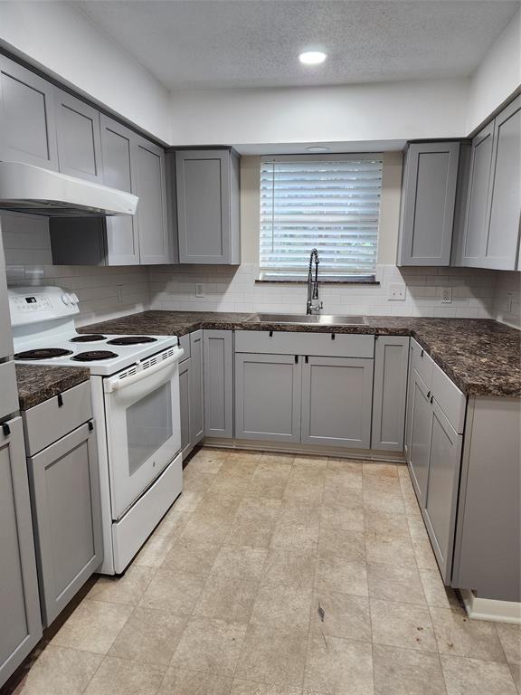 2200 Golden Ave Ave, Bay City, Texas image 6