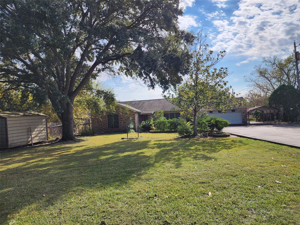 2200 Golden Ave Ave, Bay City, Texas image 28