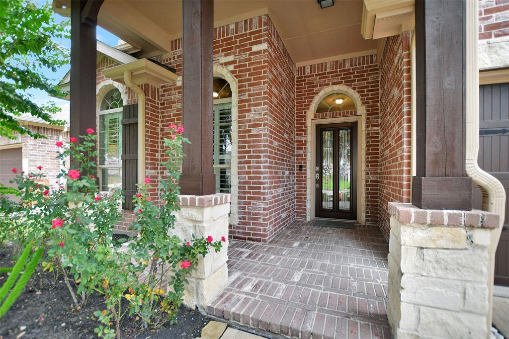 8622 Debbie Terrace Drive, Cypress, Texas image 4