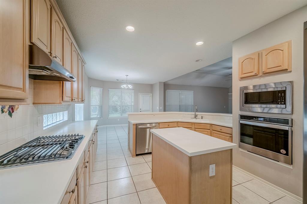 19402 Cluster Oaks Drive, Humble, Texas image 4