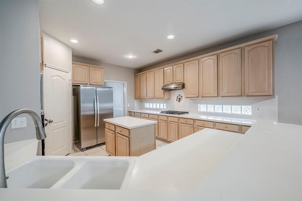 19402 Cluster Oaks Drive, Humble, Texas image 6