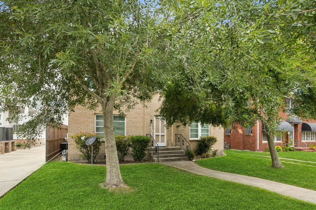 4404 Avenue N 1/2