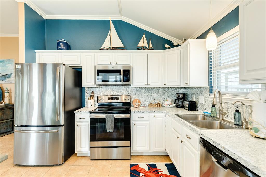 23171 Fresca Street, Galveston, Texas image 19