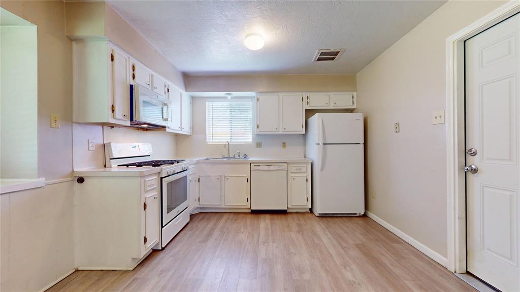 13439 Greenbriar Drive, Sugar Land, Texas image 10