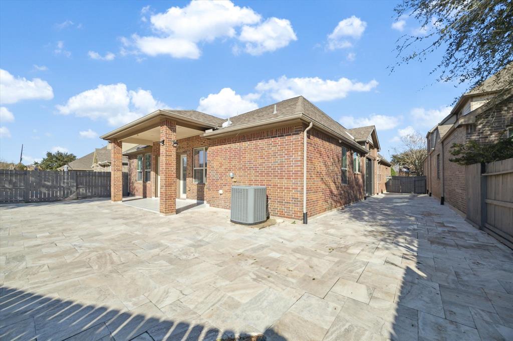 1807 Ralston Branch Way, Sugar Land, Texas image 20