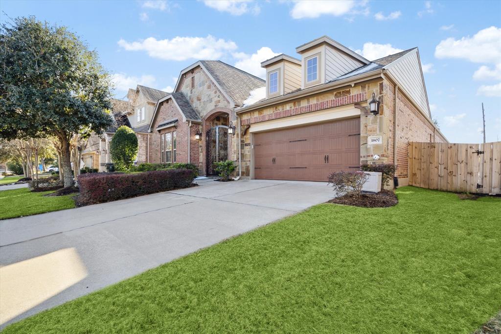 1807 Ralston Branch Way, Sugar Land, Texas image 2