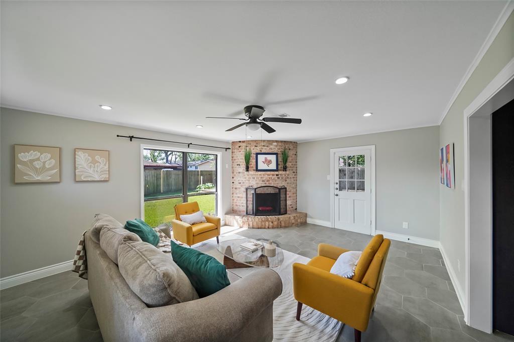 4266 T C Jester Boulevard, Houston, Texas image 15