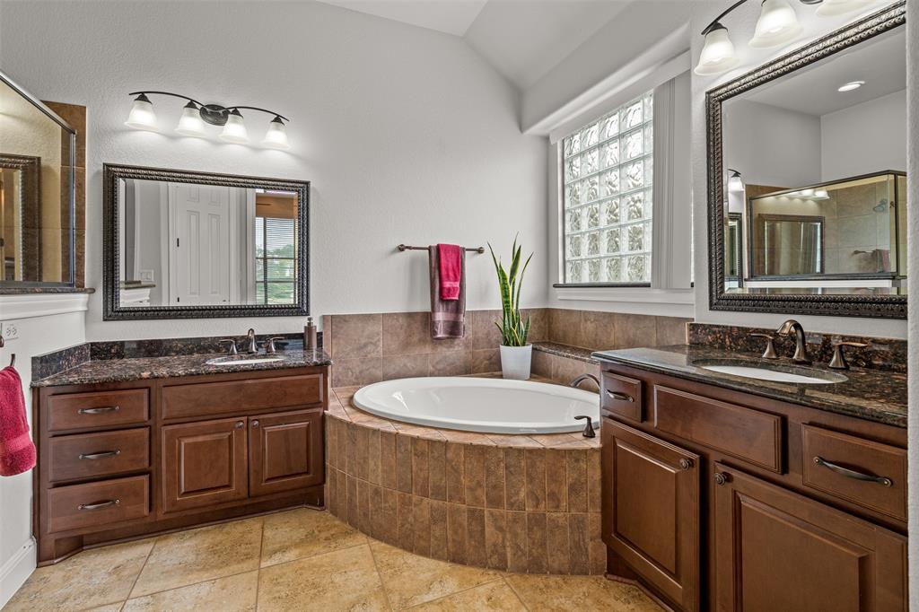 462 Shelf Rock Rd, Driftwood, Texas image 25