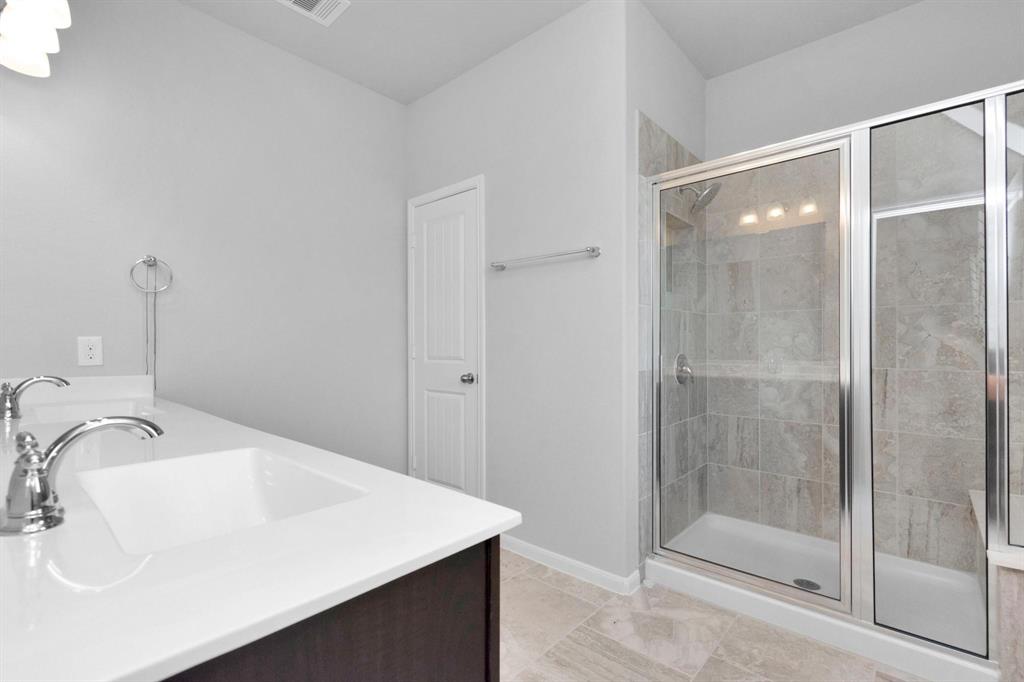 3804 Lancer Circle, Pearland, Texas image 15