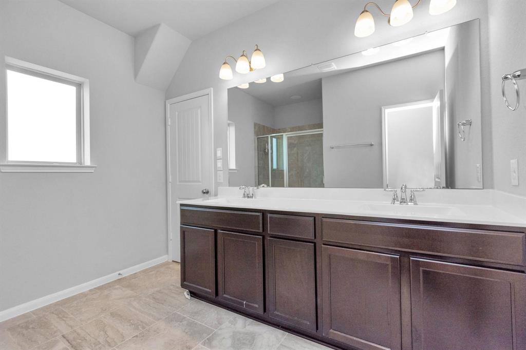 3804 Lancer Circle, Pearland, Texas image 17
