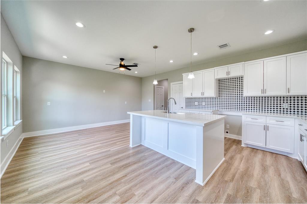 502 W Francis Street, Baytown, Texas image 13