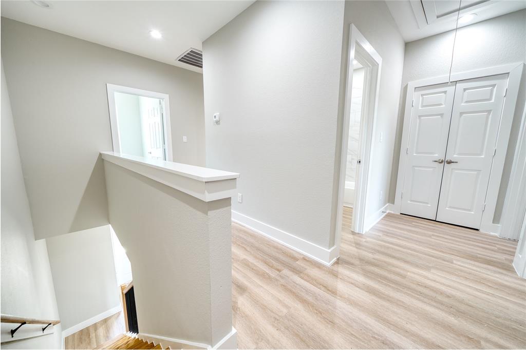 502 W Francis Street, Baytown, Texas image 16