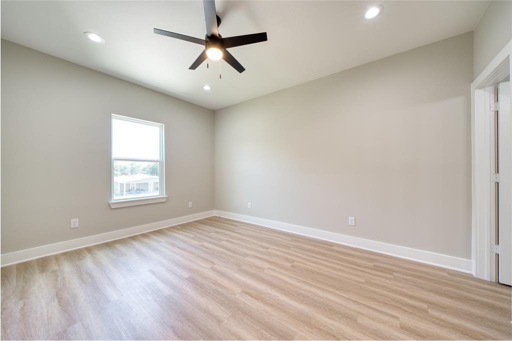 502 W Francis Street, Baytown, Texas image 21