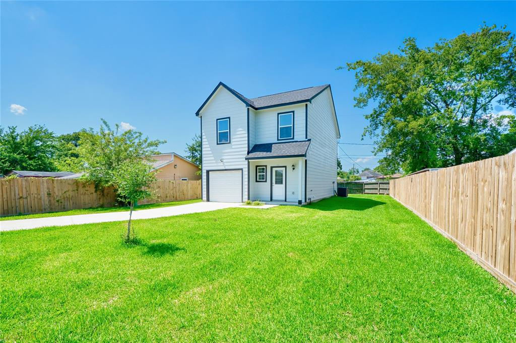 502 W Francis Street, Baytown, Texas image 3