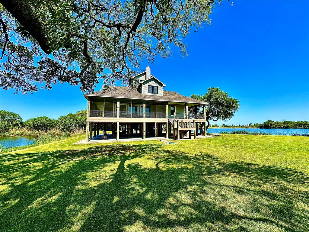 7165 Backridge Road, Sabine Pass, Texas image 2