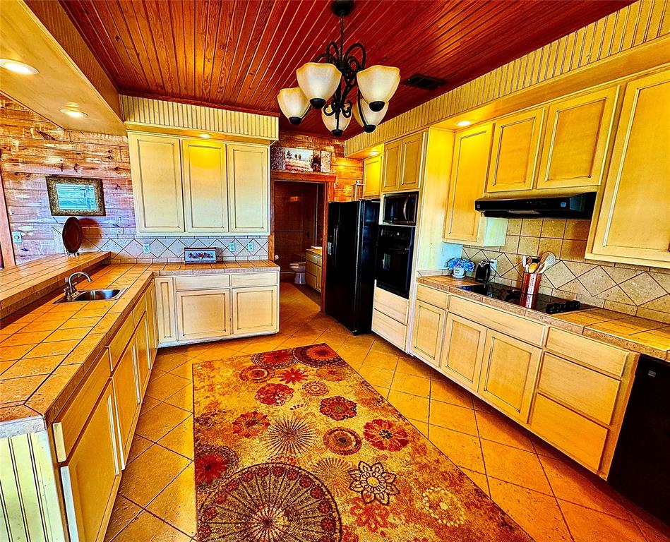 7165 Backridge Road, Sabine Pass, Texas image 31