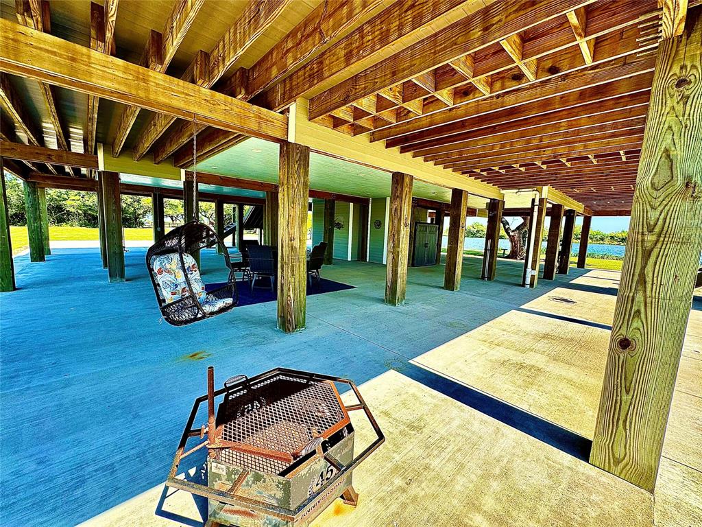 7165 Backridge Road, Sabine Pass, Texas image 6