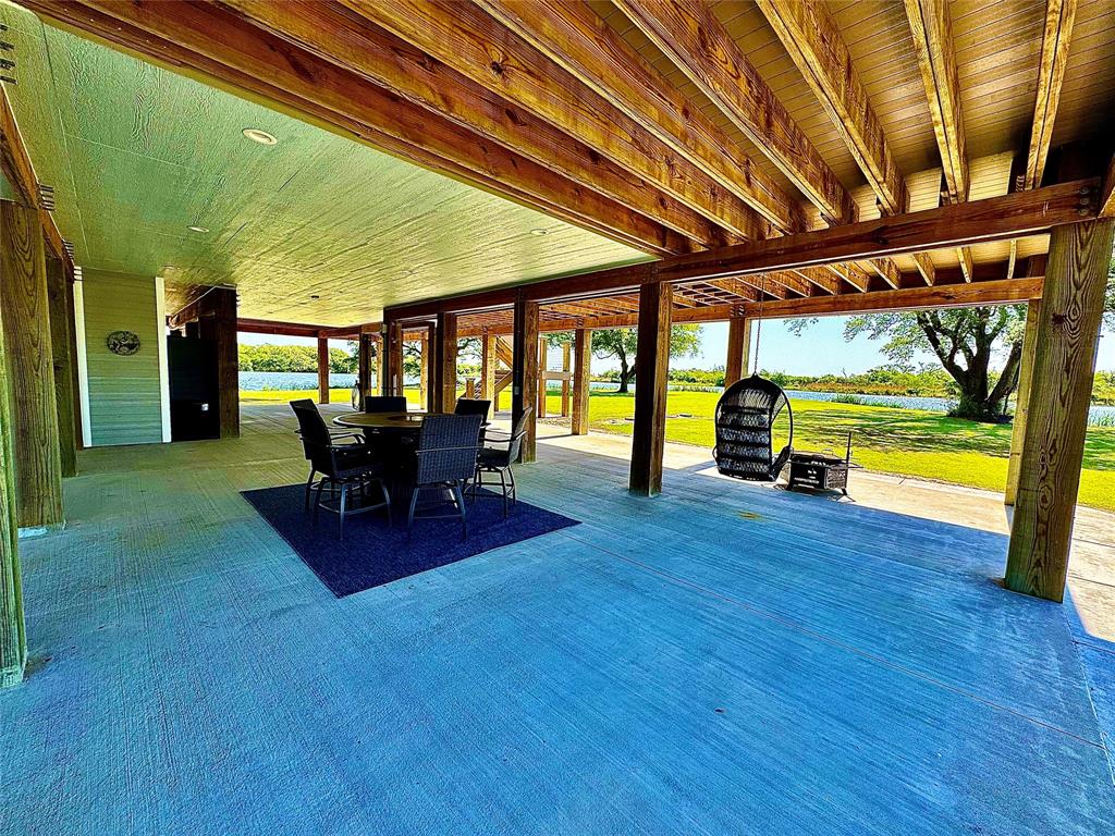 7165 Backridge Road, Sabine Pass, Texas image 5