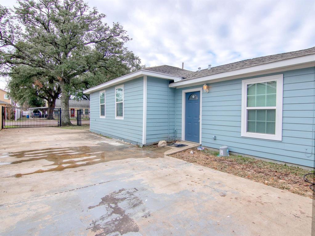 10325 N Oswego Street, Houston, Texas image 3