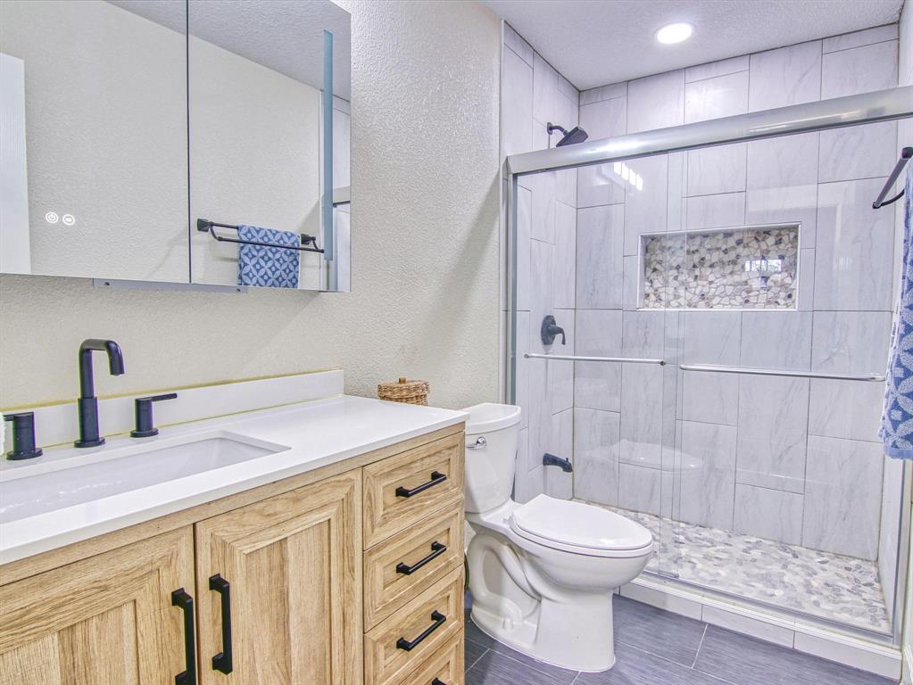 10325 N Oswego Street, Houston, Texas image 6