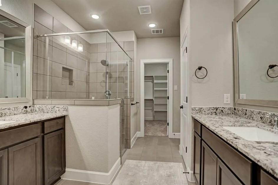 26030 N Kings Mill Lane, Kingwood, Texas image 15