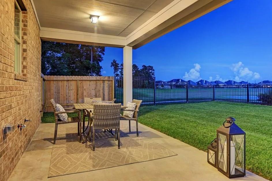 26030 N Kings Mill Lane, Kingwood, Texas image 4