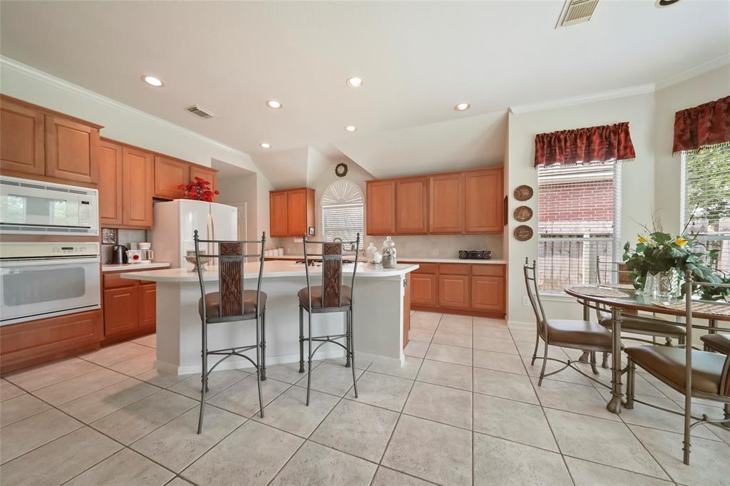 2821 Creek Bend Drive, Friendswood, Texas image 28