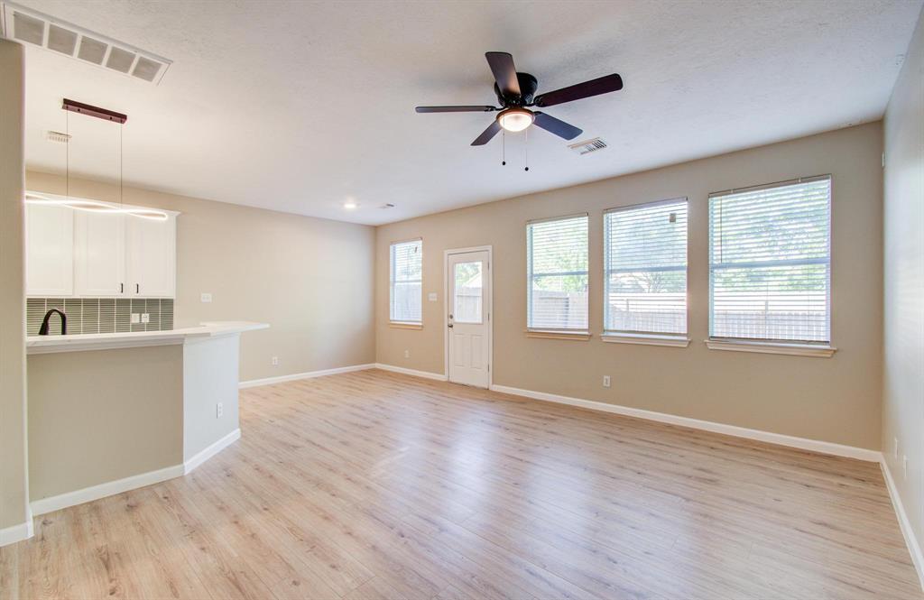 17230 Oakwood Chase Drive, Spring, Texas image 23