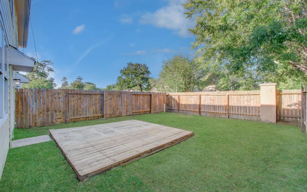 17230 Oakwood Chase Drive, Spring, Texas image 45