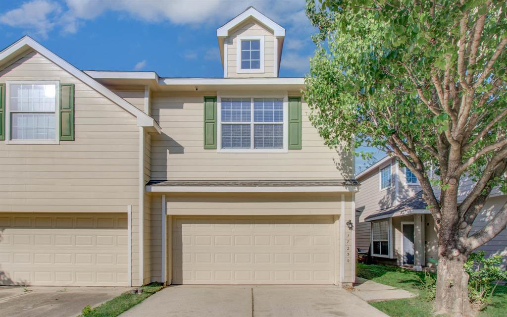 17230 Oakwood Chase Drive, Spring, Texas image 1