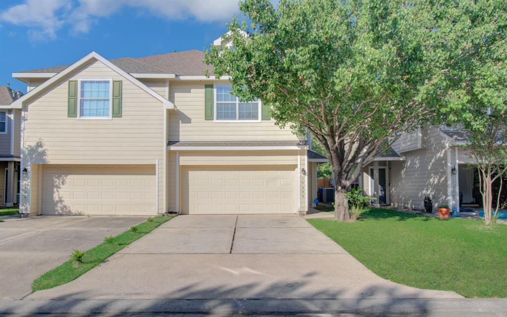 17230 Oakwood Chase Drive, Spring, Texas image 16