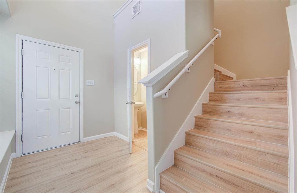 17230 Oakwood Chase Drive, Spring, Texas image 21