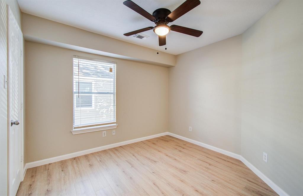 17230 Oakwood Chase Drive, Spring, Texas image 31