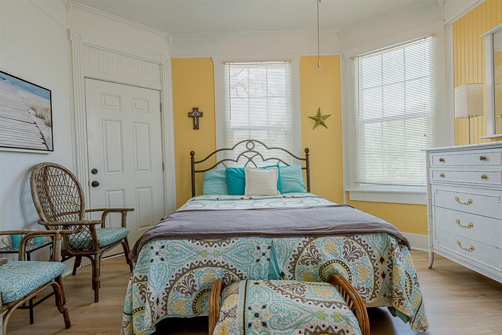 2025 Avenue O, Galveston, Texas image 23