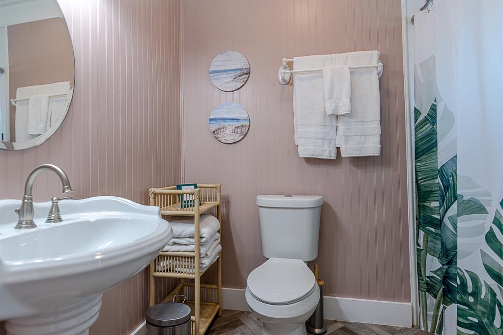 2025 Avenue O, Galveston, Texas image 30